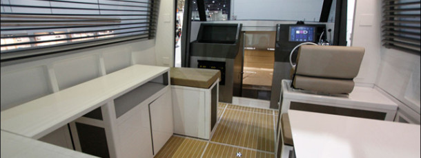 Ethos_30_boat_azure_embark_dusseldorf_2014_interior_deck_views